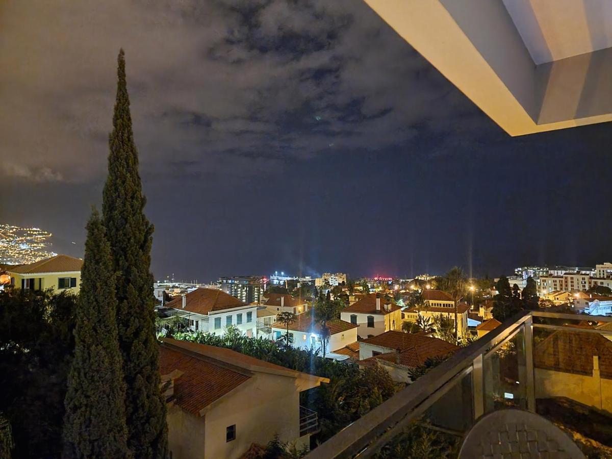 Big Apartment With Ocean Views, Ideal For Groups Funchal (Madeira) Luaran gambar
