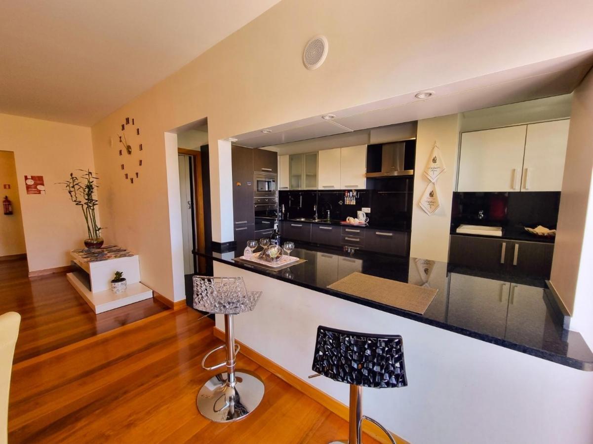 Big Apartment With Ocean Views, Ideal For Groups Funchal (Madeira) Luaran gambar