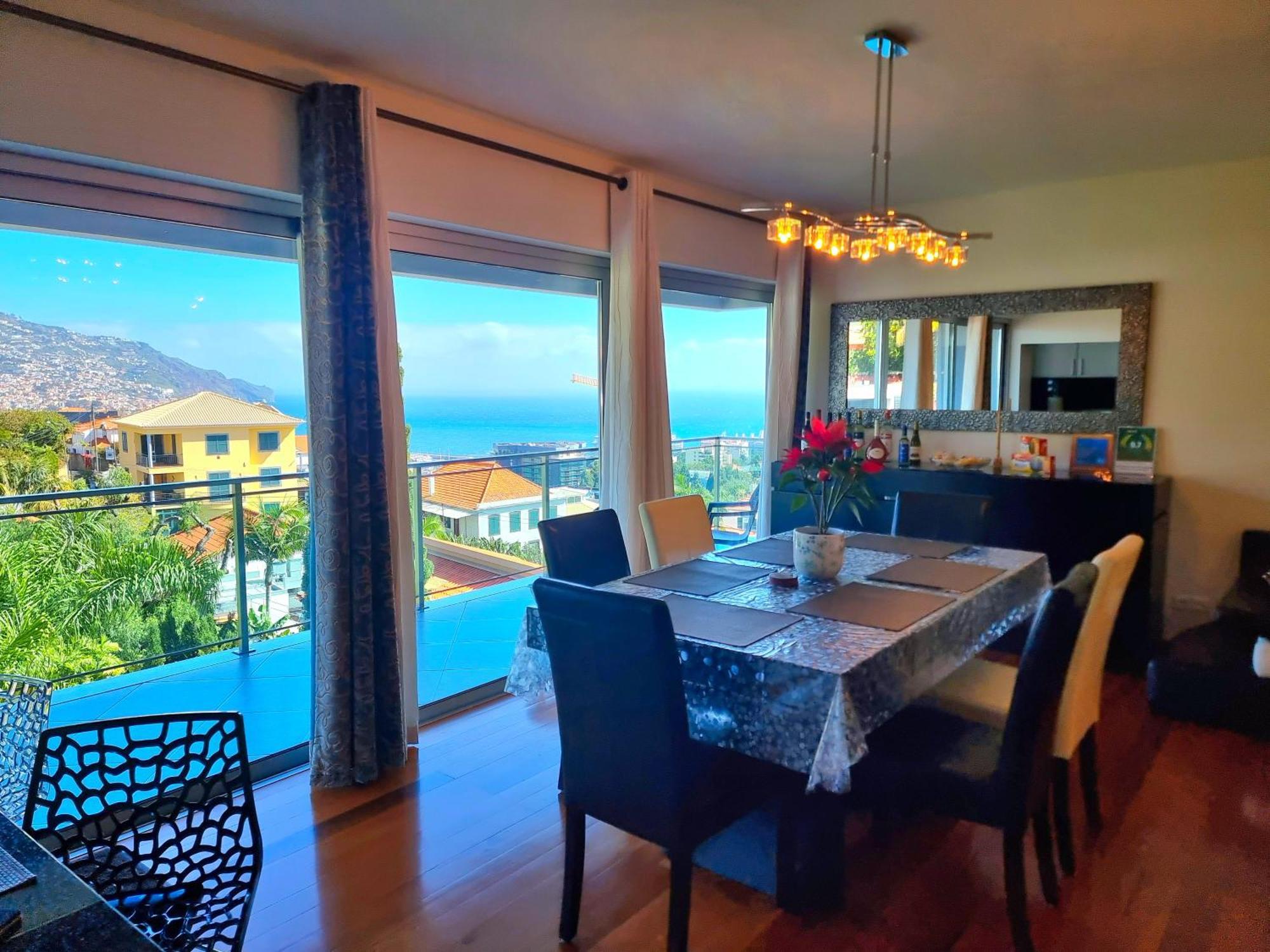 Big Apartment With Ocean Views, Ideal For Groups Funchal (Madeira) Luaran gambar