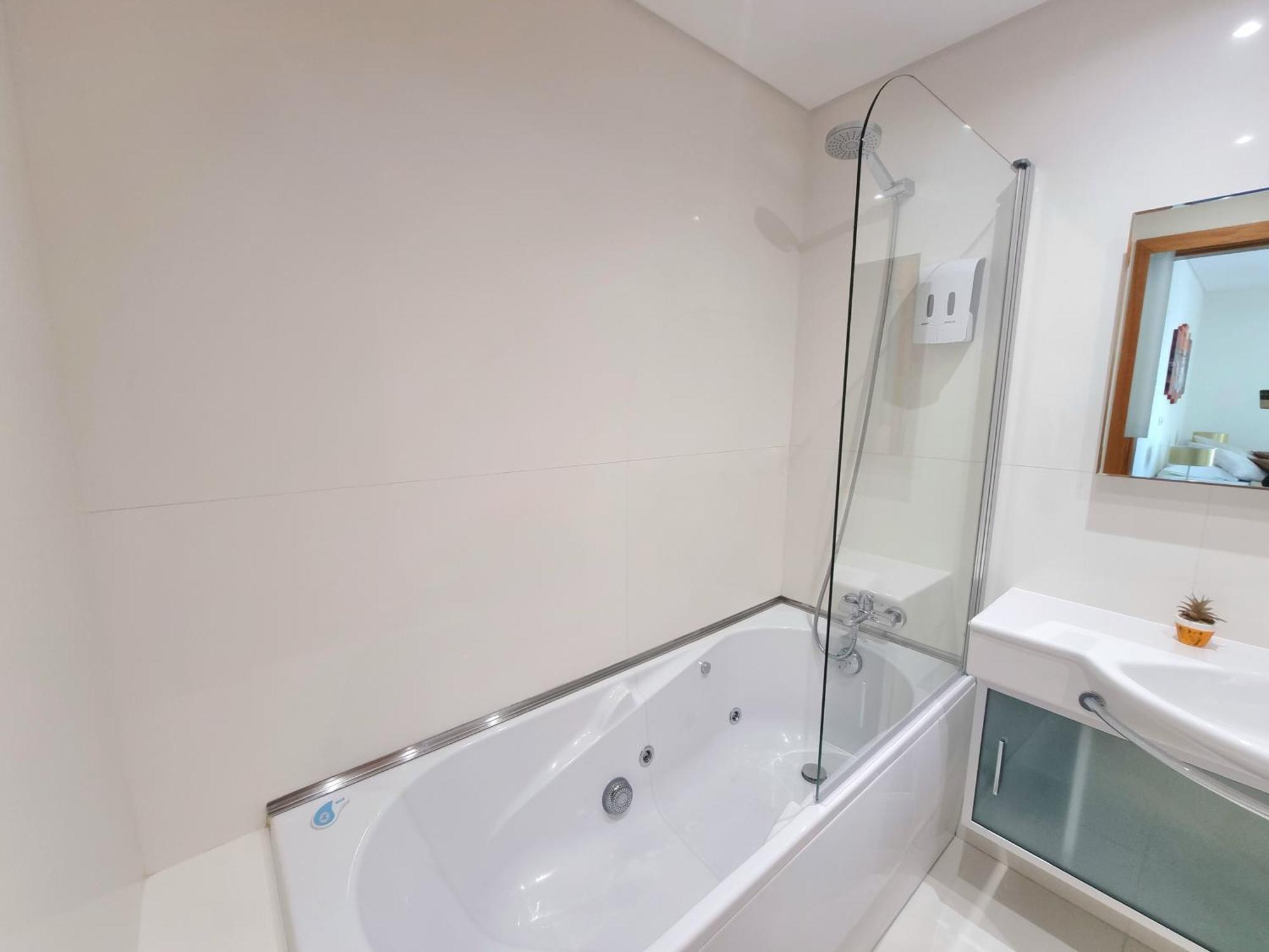 Big Apartment With Ocean Views, Ideal For Groups Funchal (Madeira) Luaran gambar