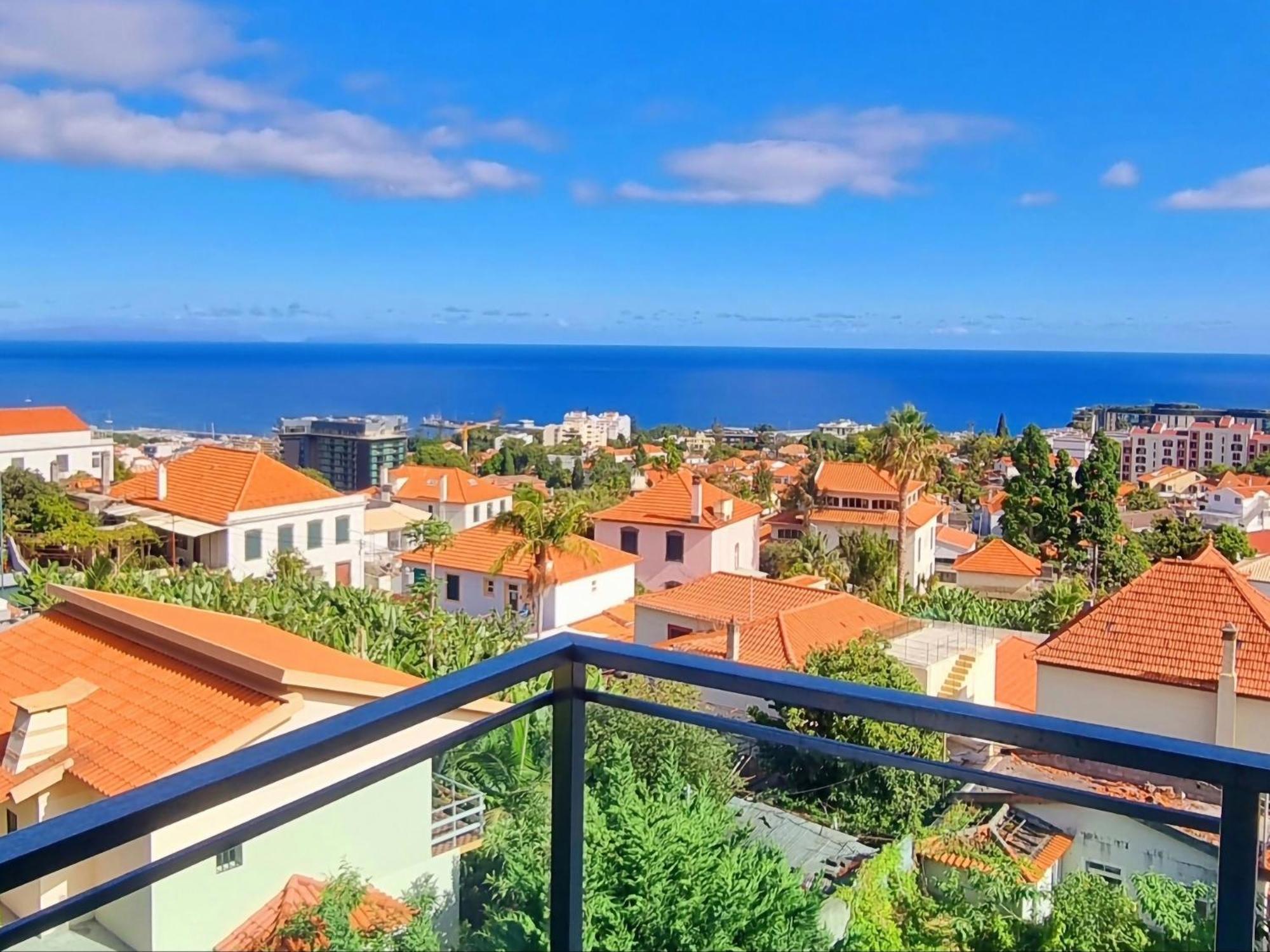 Big Apartment With Ocean Views, Ideal For Groups Funchal (Madeira) Luaran gambar